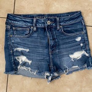 American Eagle short
